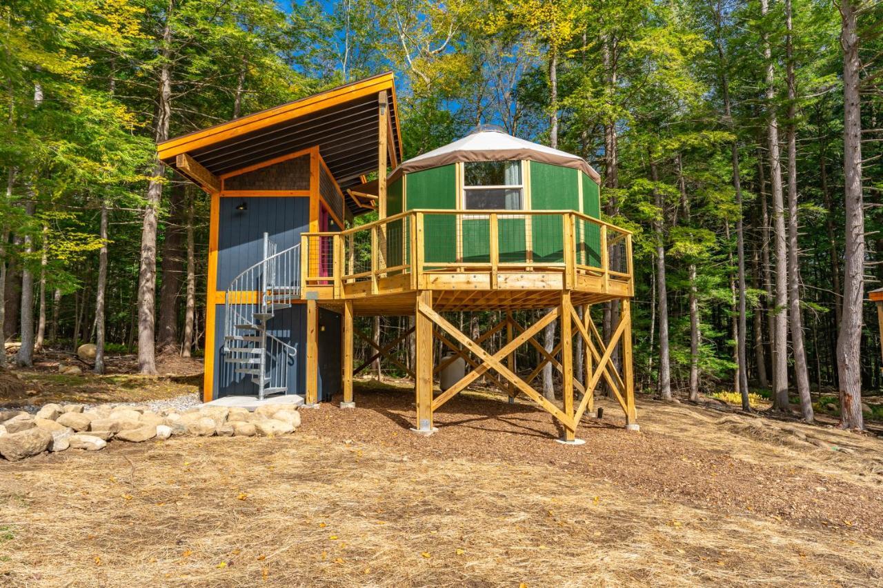 Trekker, Treehouses Cabins And Lodge Rooms Lake George Exterior photo